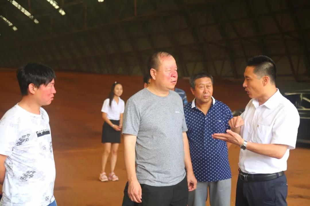 唐山市鑫達(dá)鋼鐵球團(tuán)廠廠長凌鋼一行到我公司參觀學(xué)習(xí)